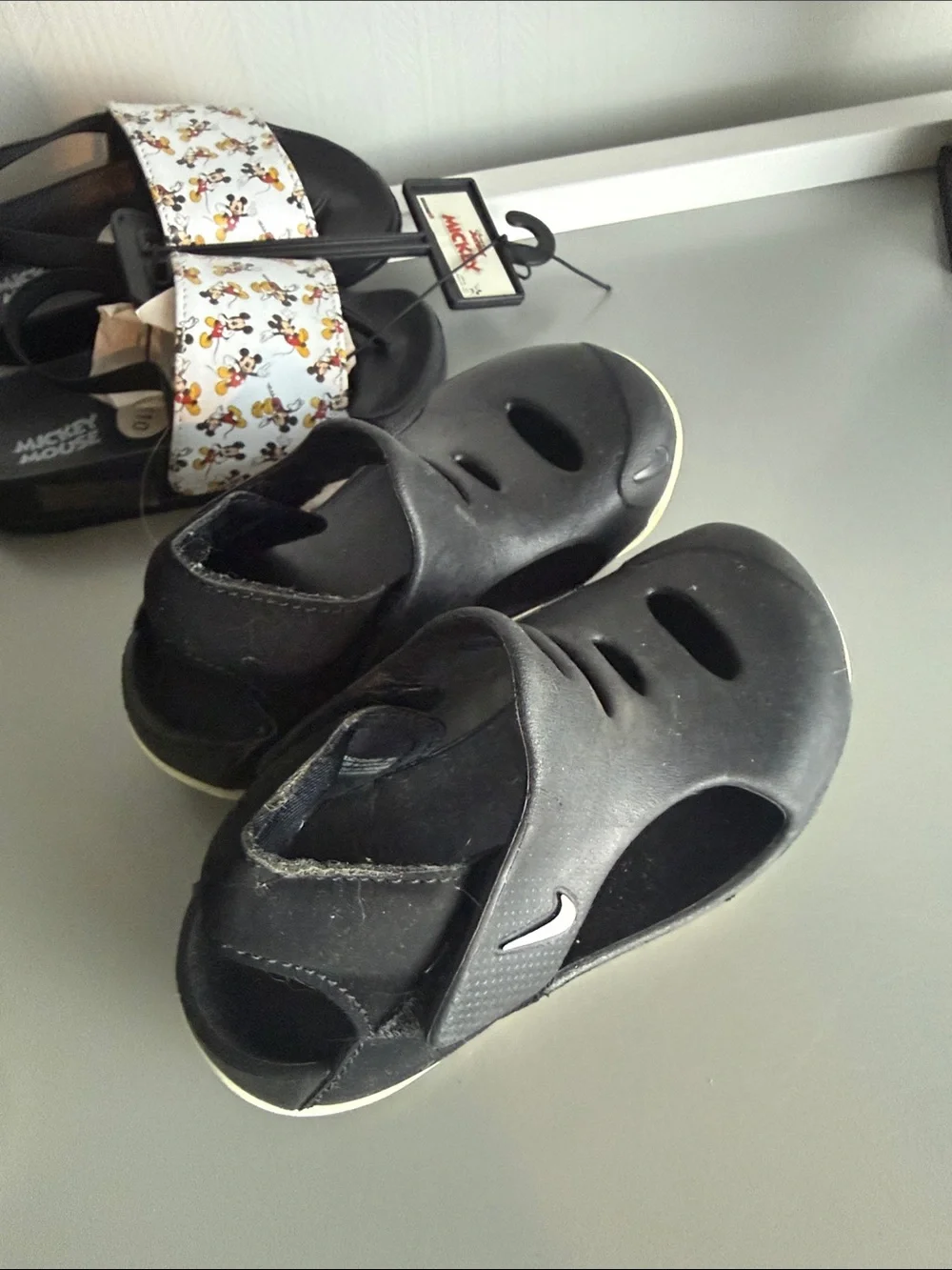 Bundle of Summer Shoes Toddler size 9 Nike Sunray Sandals Black/White SZ 9c